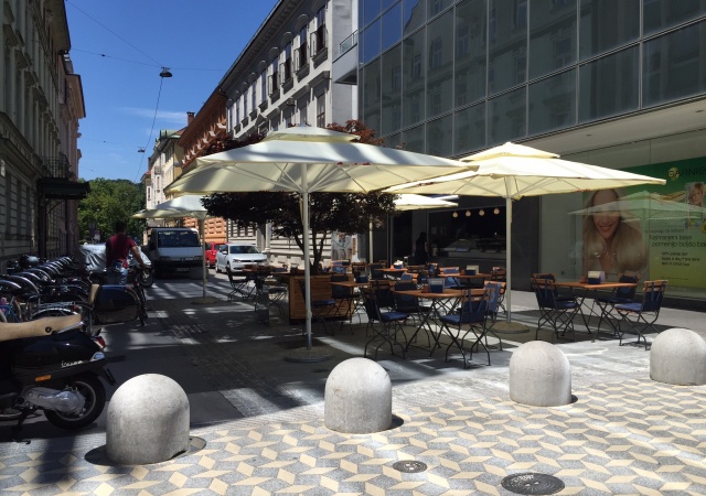 Vrtni ugostiteljski stolci LON - Ljubljana